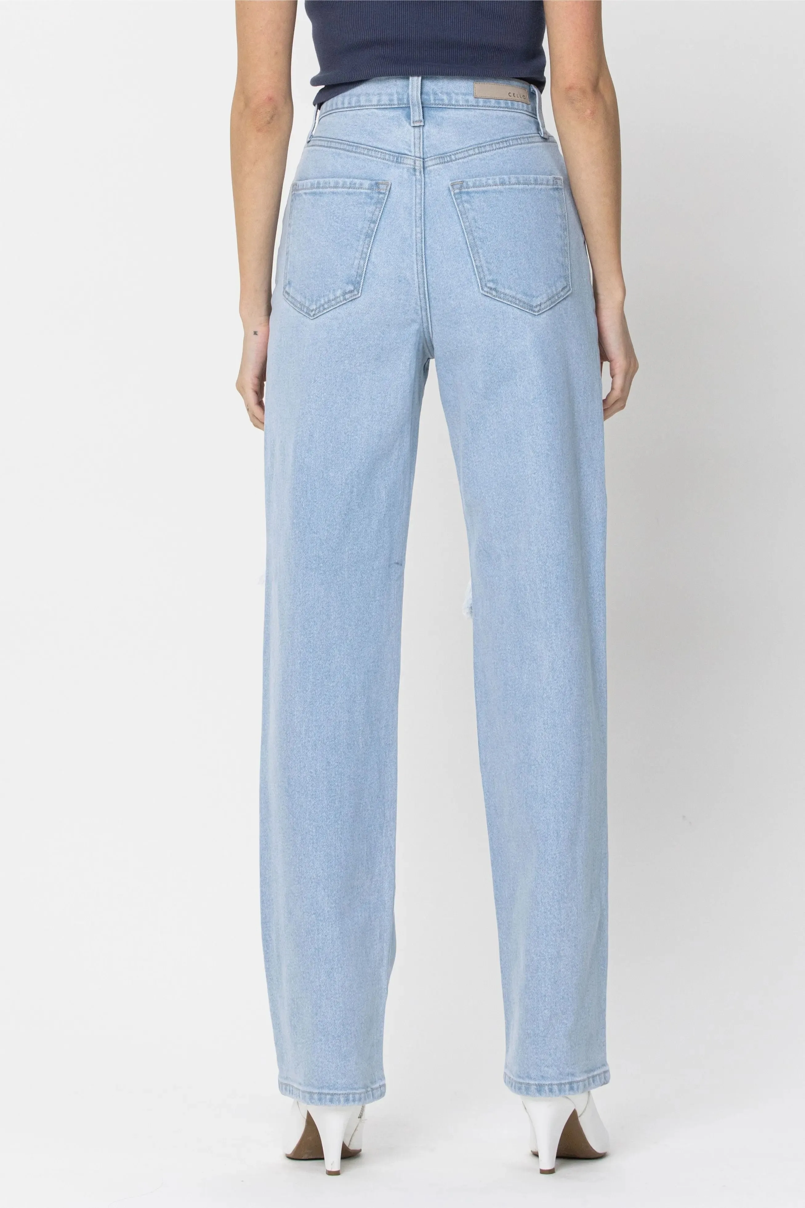 Super High Rise Destroy Dad Jean – Effortlessly Cool, Comfortably Chic