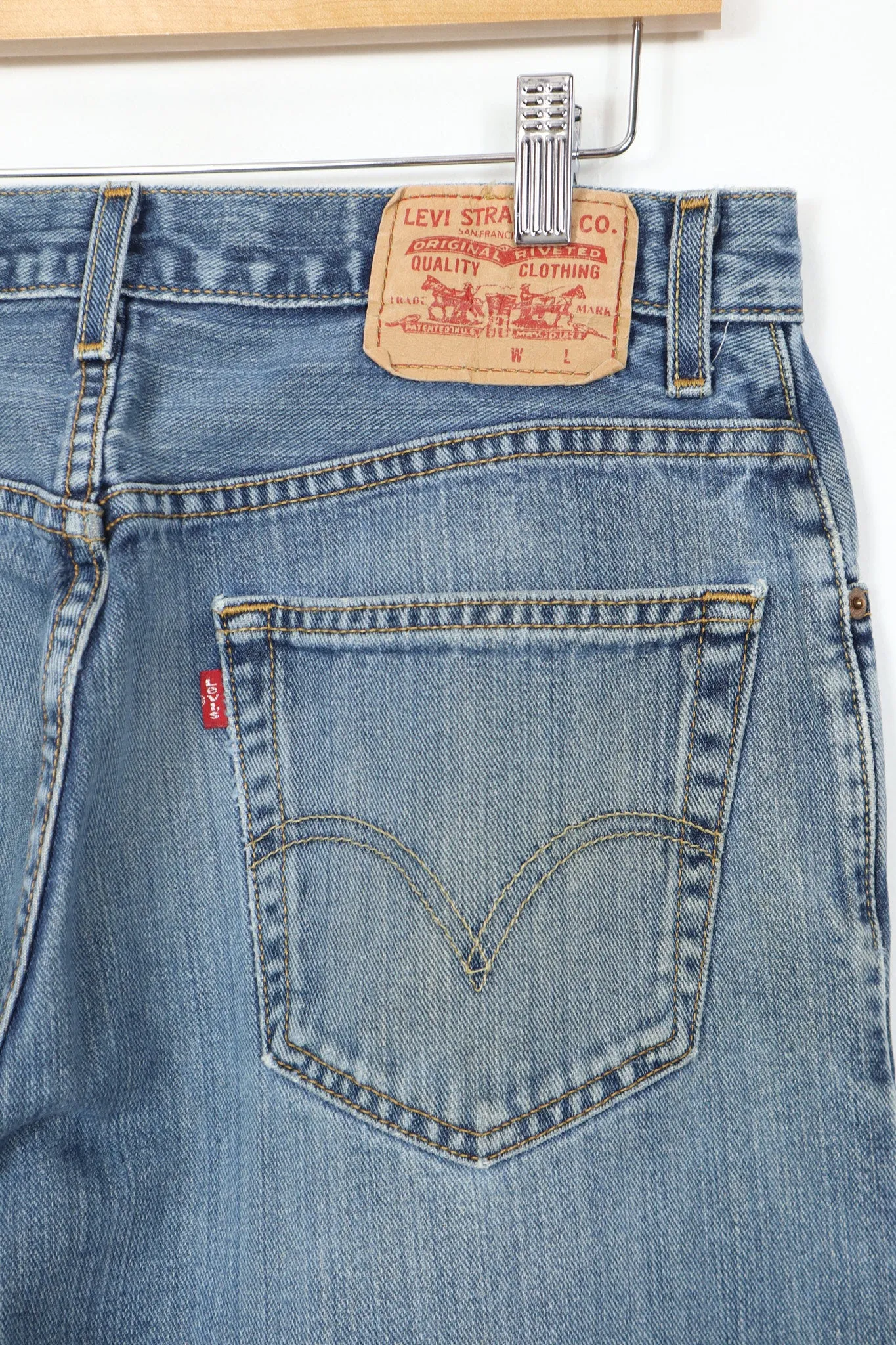 Vintage Levi's Relaxed Straight Fit Jeans